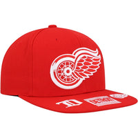 Detroit Red Wings Mitchell & Ness Red Vintage Hat Trick Snapback Hat