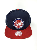 Mitchell & Ness Hat Detroit Pistons Core Basic Navy/Red Snapback 697589725686